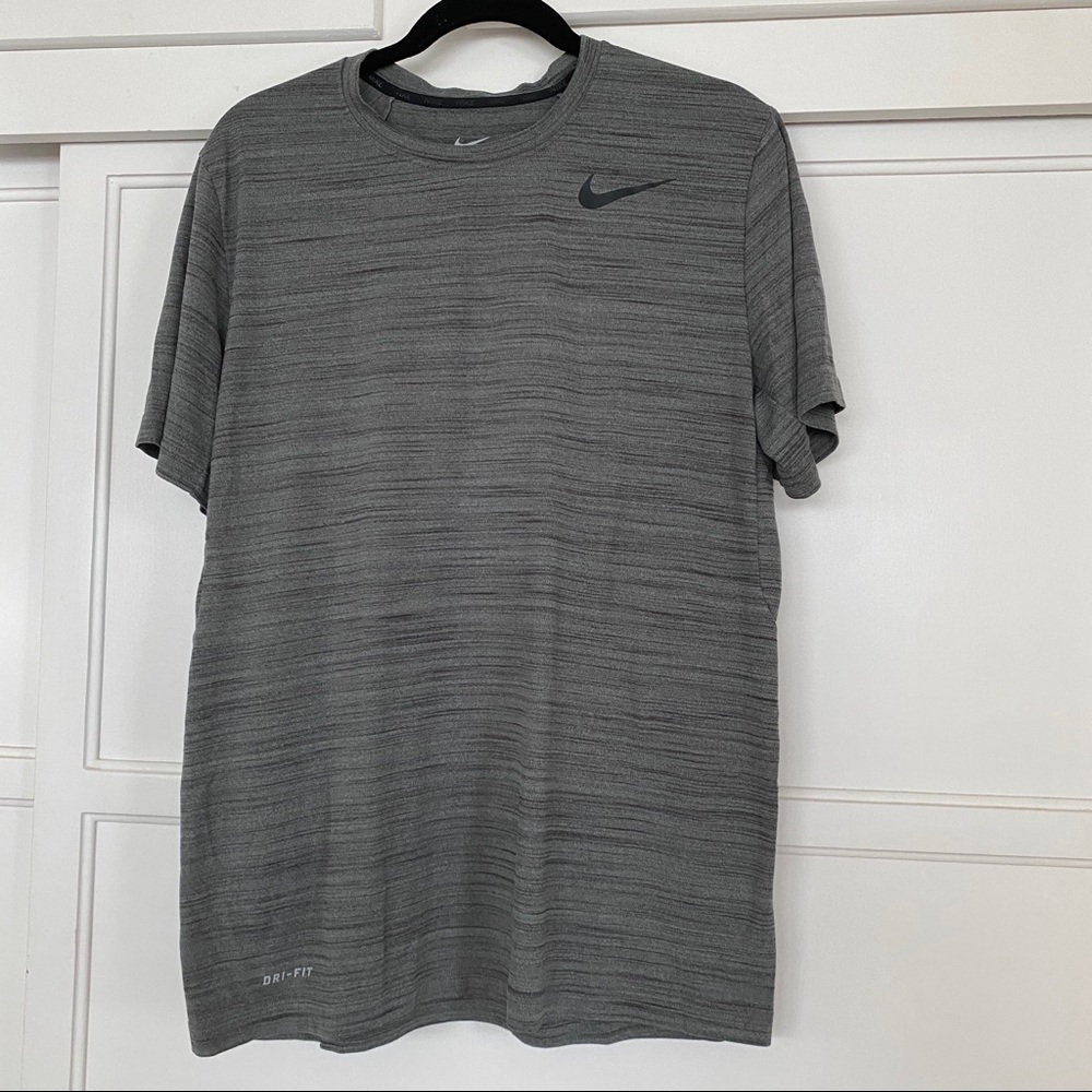 NIKE - Men’s Short Sleeve Dri-Fit Shirt - LARGE